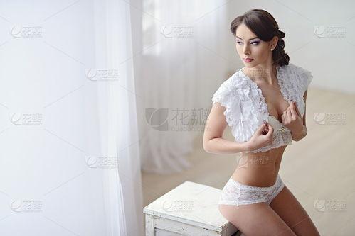 白色内衣写真视频,白色内衣写真背后的故事