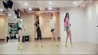 舞蹈月光下的凤尾竹教学视频,凤尾竹舞步教学解析