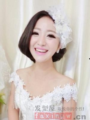 短发新娘造型视频,时尚简约，尽显优雅气质